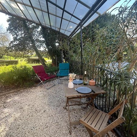 Studio Cosy Avec Climatisation Et Terrasse 말라타번 외부 사진